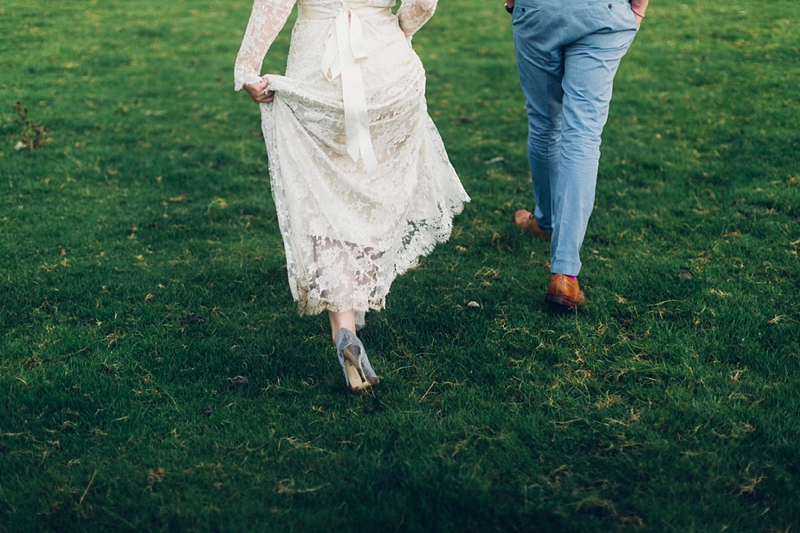 natural-relaxed-wedding-photographer
