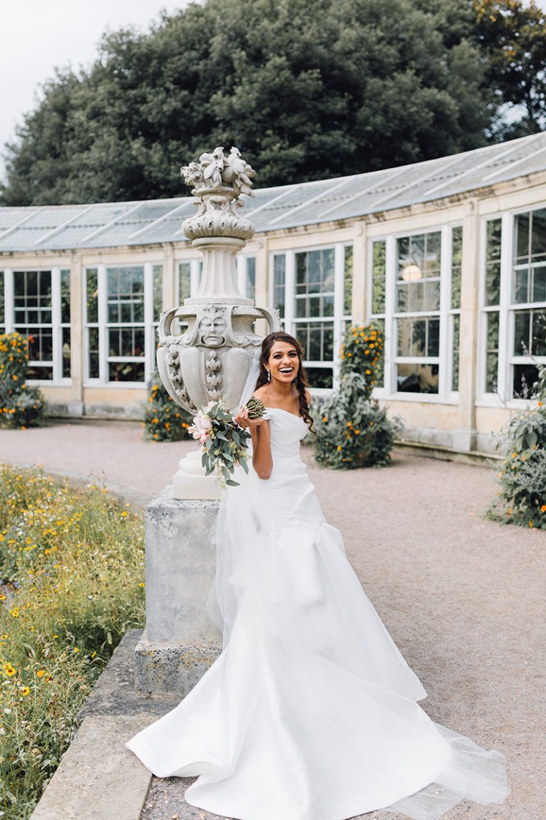 beautiful bride in Monique Lhuillier at Syon Park by destination wedding photographer miss gen